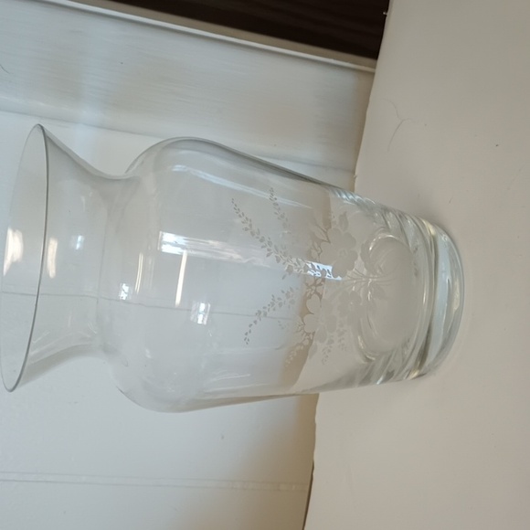 Avon vase floral design | vintage - Picture 1 of 4